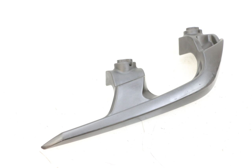 photo de MANIGLIA POSTERIORE SINISTRA YAMAHA X-MAX XMAX 125 (2010 - 2013) - Altra angolazione