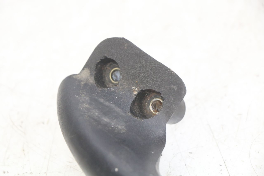 photo de MANIGLIA POSTERIORE SINISTRA PIAGGIO X9 EVOLUTION 125 (2003 - 2007) - Dettagli dei punti di fissaggio