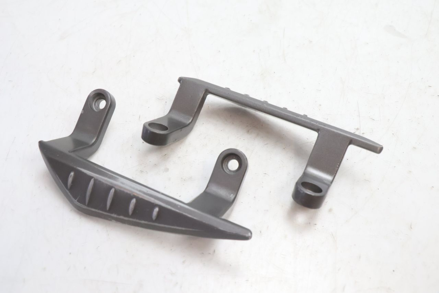 photo de MANIGLIA POSTERIORE TNT MOTOR GRIDO 2T 50 (2010 - 2019) - Dettagli dei punti di fissaggio