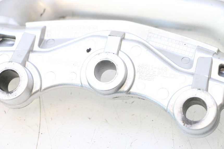 photo de MANIGLIONE SUZUKI GSR 600 (2005 - 2012) - Zoom sullo stato d'uso