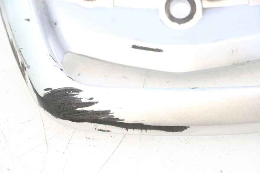 photo de MANIGLIONE SUZUKI GSR 600 (2005 - 2012) - Stato della superficie e materiale