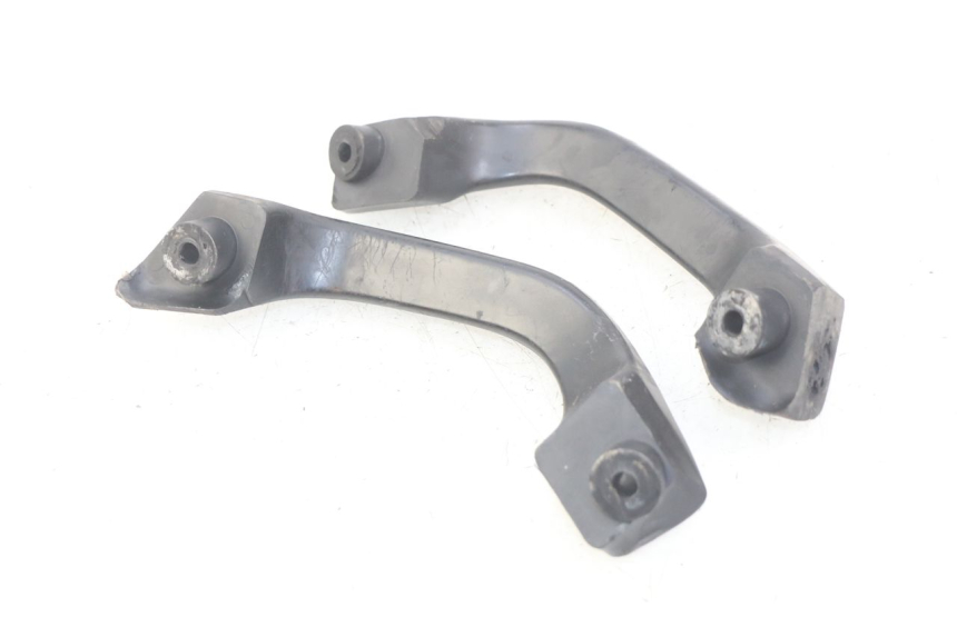 photo de MANIGLIA POSTERIORE SUZUKI GSX-F GSX  F 1100 (1988 - 1994) - Primo piano tecnico