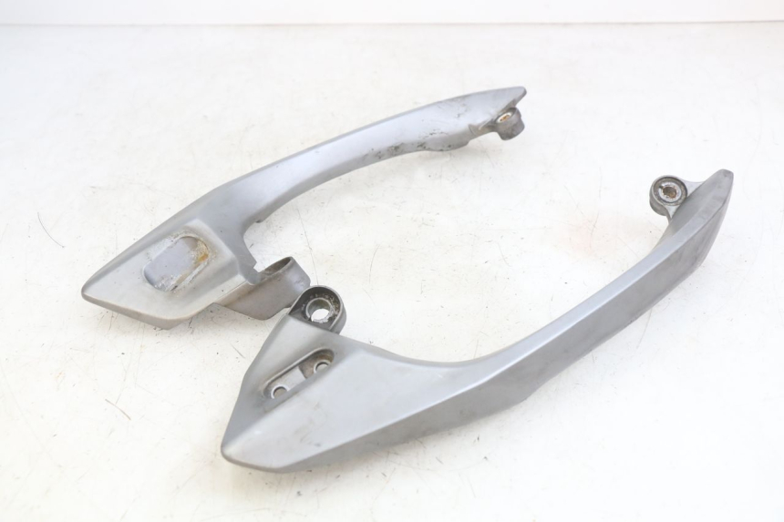 photo de MANIGLIA POSTERIORE SYM GTS EFI 125 (2012 - 2016) - Vista principale