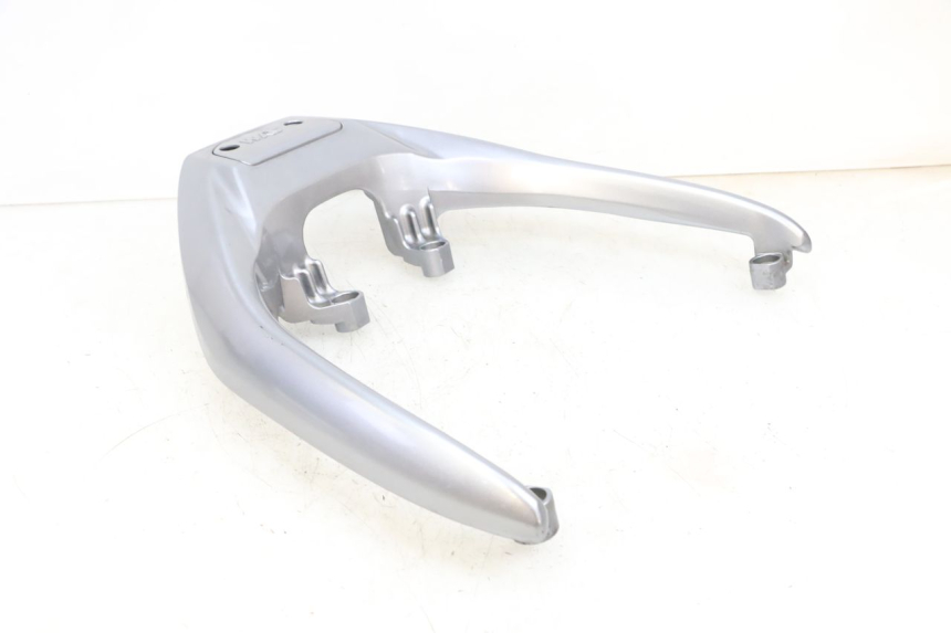 photo de MANIGLIONE SYM GTS EVO 125 (2009 - 2013) - Caratteristiche distintive