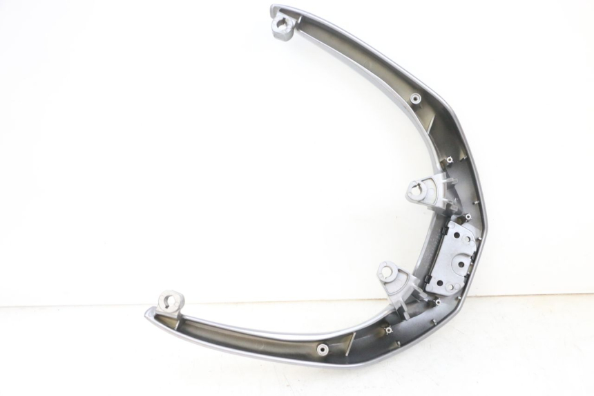 photo de MANIGLIONE SYM GTS EVO 125 (2009 - 2013) - Zoom sullo stato d'uso