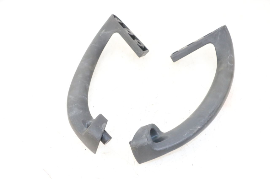 photo de MANIGLIONE KYMCO GRAND DINK 125 (2008 - 2014) - Zoom sullo stato d'uso