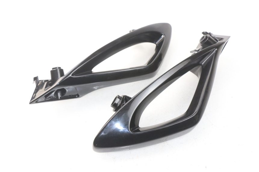 photo de MANIGLIONE PEUGEOT METROPOLIS 400 (2017 - 2020) - Dettaglio del componente