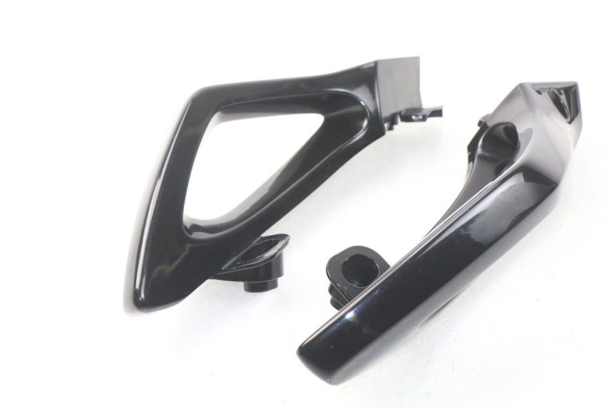 photo de MANIGLIONE PEUGEOT METROPOLIS 400 (2017 - 2020) - Vista d'insieme del prodotto