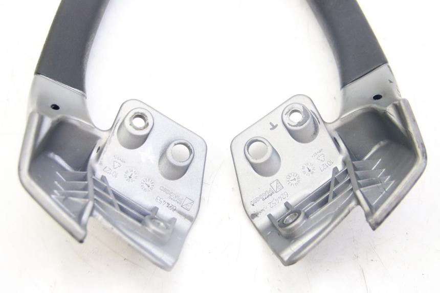 photo de MANIGLIA POSTERIORE PIAGGIO MP3 125 (2006 - 2014) - Zoom sullo stato d'uso