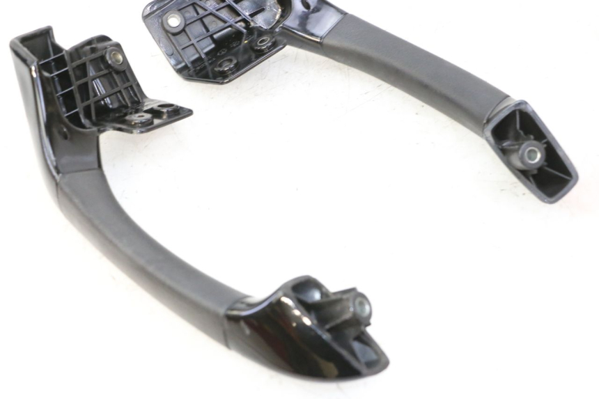 photo de MANIGLIONE PIAGGIO MP3 500 (2011 - 2015) - Dettaglio del componente