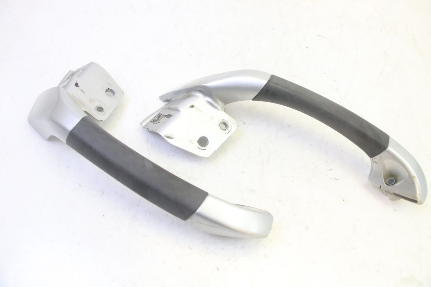 photo de MANIGLIONE PIAGGIO MP3 RL 250 (2006 - 2010) - Dettaglio del componente