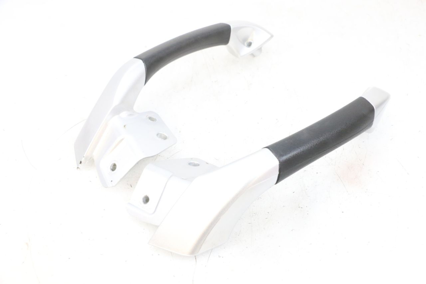 photo de MANIGLIONE PIAGGIO MP3 RL 250 (2006 - 2010) - Ricambio usato controllato