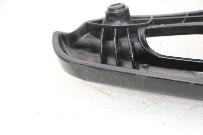 photo de MANIGLIA POSTERIORE PIAGGIO NEW TYPHOON 50 (2018 - 2021) - Zoom sullo stato d'uso