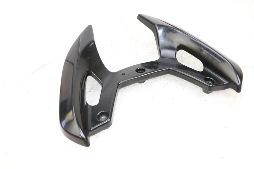 photo de MANIGLIA POSTERIORE PIAGGIO NEW TYPHOON 50 (2018 - 2021) - Dettagli dei punti di fissaggio