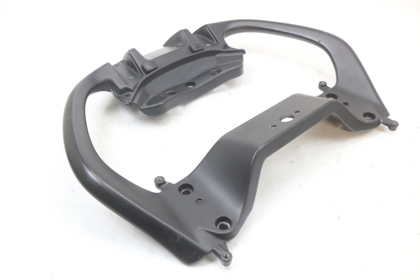 photo de MANIGLIONE MOTO GUZZI NORGE 8V GT 1200 (2011 - 2016) - Dettagli dei punti di fissaggio