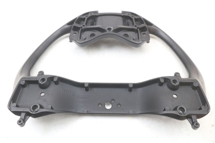 photo de MANIGLIONE MOTO GUZZI NORGE 8V GT 1200 (2011 - 2016) - Stato della superficie e materiale