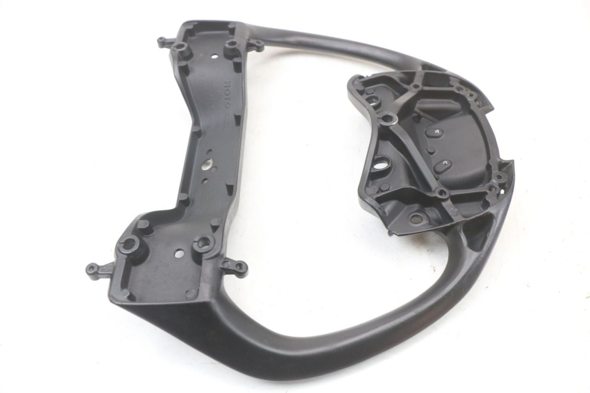 photo de MANIGLIONE MOTO GUZZI NORGE 8V GT 1200 (2011 - 2016) - Marcature e riferimenti originali