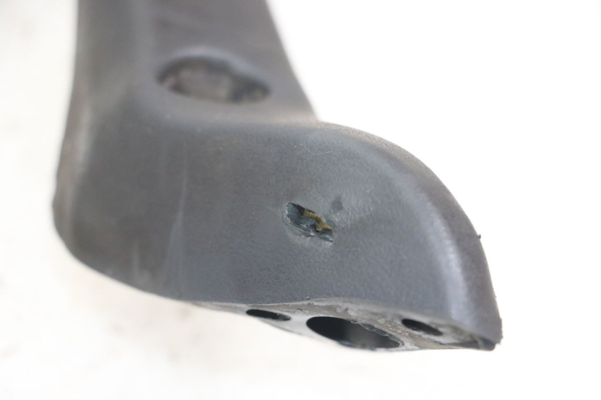 photo de MANIGLIA POSTERIORE HONDA NTV DEAUVILLE 650 (1998 - 2001) - Stato della superficie e materiale