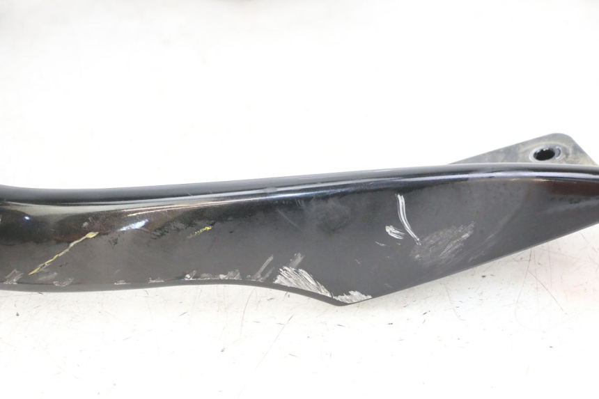 photo de MANIGLIA POSTERIORE PEUGEOT CITYSTAR 2T 50 (2018 - 2021) - Dettagli dei punti di fissaggio