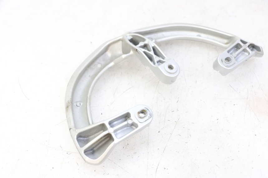 photo de MANIGLIA POSTERIORE PEUGEOT VIVACITY 125 (2010 - 2017) - Stato della superficie e materiale