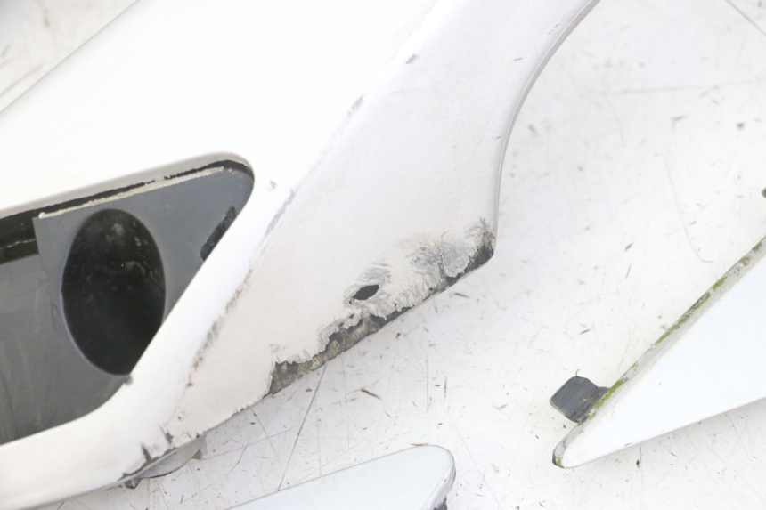 photo de MANIGLIONE PEUGEOT SATELIS 125 (2013 - 2018) - Caratteristiche distintive