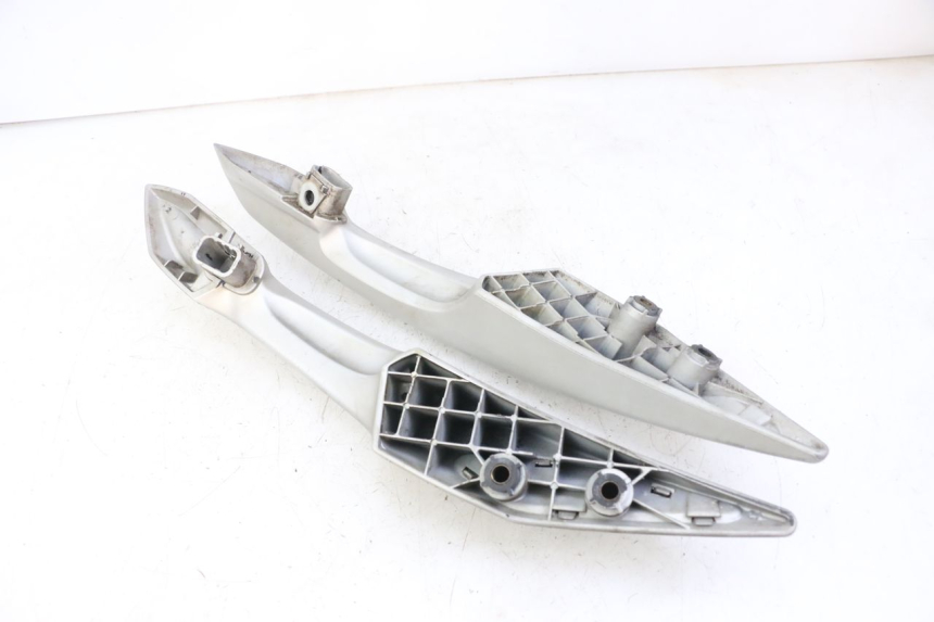 photo de MANIGLIONE PEUGEOT SATELIS 125 (2013 - 2018) - Zoom sullo stato d'uso