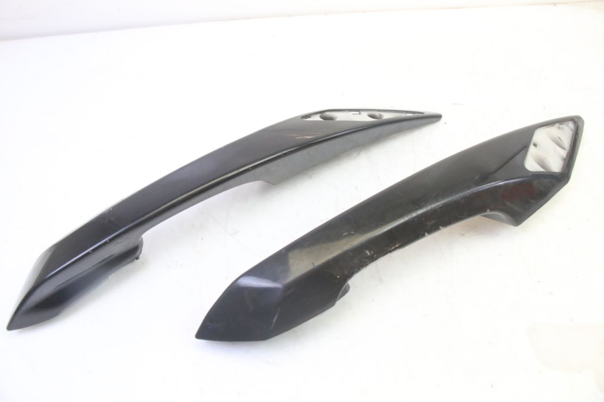 photo de MANIGLIONE PEUGEOT SATELIS 125 (2013 - 2018) - Vista principale