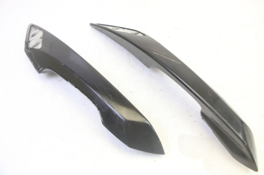 photo de MANIGLIONE PEUGEOT SATELIS 125 (2013 - 2018) - Altra angolazione