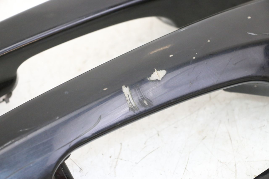 photo de MANIGLIA POSTERIORE PEUGEOT SATELIS 125 (2010 - 2012) - Altra vista dell'articolo