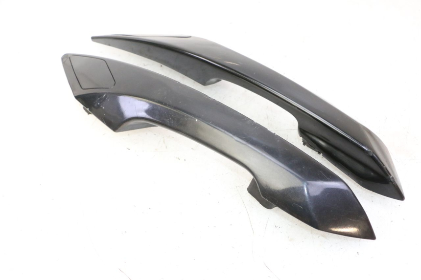 photo de MANIGLIONE PEUGEOT SATELIS 125 (2013 - 2018) - Altra vista dell'articolo