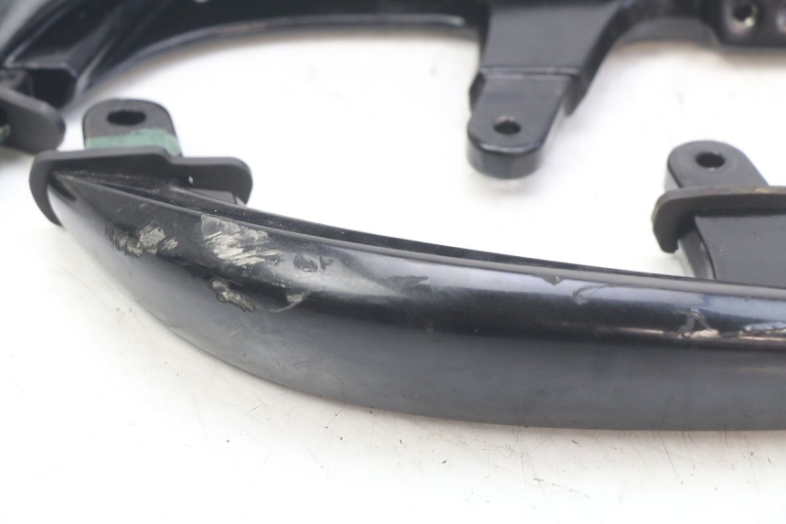 photo de MANIGLIA POSTERIORE MBK SKYCRUISER 125 (2006 - 2009) - Primo piano tecnico