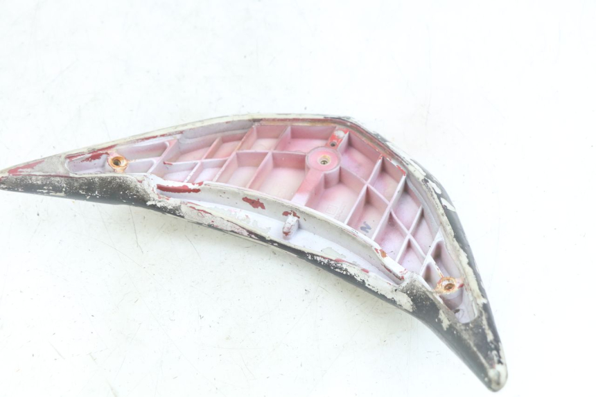 photo de MANIGLIA POSTERIORE PEUGEOT SPEEDFIGHT LC 50 (1996 - 2002) - Dettaglio del componente