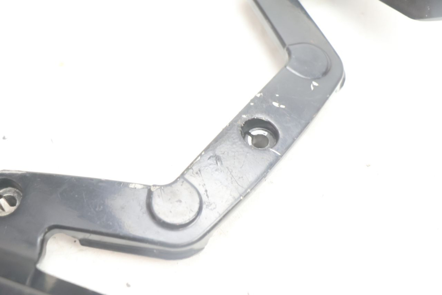 photo de MANIGLIA POSTERIORE APRILIA SR 2T 50 (2012 - 2017) - Zoom sullo stato d'uso
