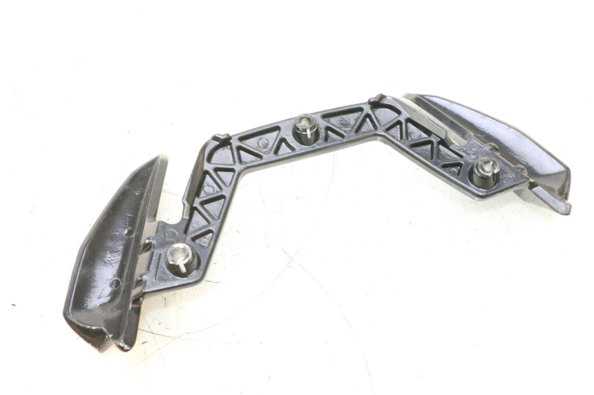 photo de MANIGLIONE APRILIA SR MOTARD 50 (2012 - 2018) - Stato della superficie e materiale
