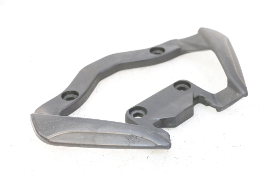 photo de MANIGLIA POSTERIORE APRILIA SR R 2T LC 50 (2018 - 2021) - Dettaglio del componente