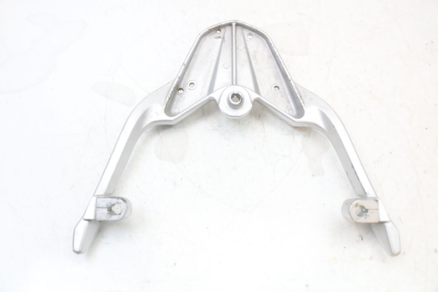 photo de MANIGLIONE KYMCO SUPER 8 125 (2008 - 2015) - Dettagli dei punti di fissaggio