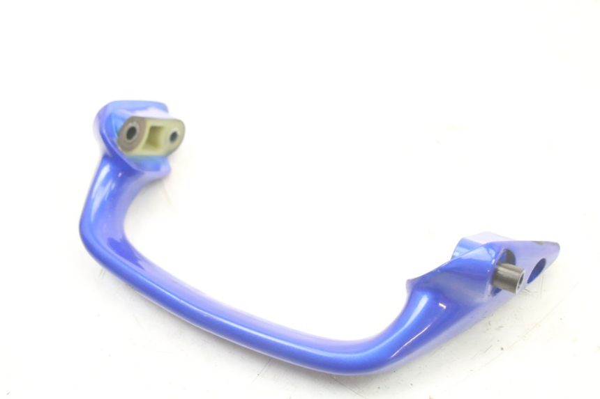 photo de MANOPOLE POSTERIORE SUZUKI GSF S BANDIT 600 (2000 - 2004) - Dettagli dei punti di fissaggio