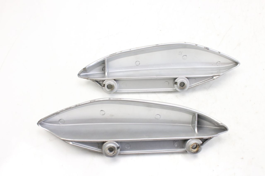 photo de MANIGLIA POSTERIORE SUZUKI UH BURGMAN 125 (2002 - 2006) - Altra angolazione