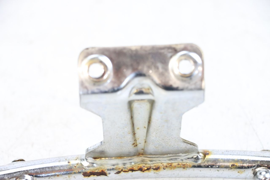 photo de MANIGLIA POSTERIORE PIAGGIO VESPA LX 2T 50 (2005 - 2013) - Dettaglio del componente