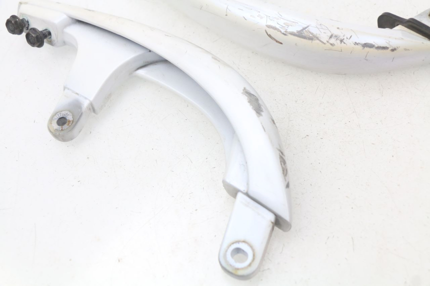 photo de MANIGLIA POSTERIORE YAMAHA XMAX X-MAX 125 (2006 - 2009) - Vista d'insieme del prodotto