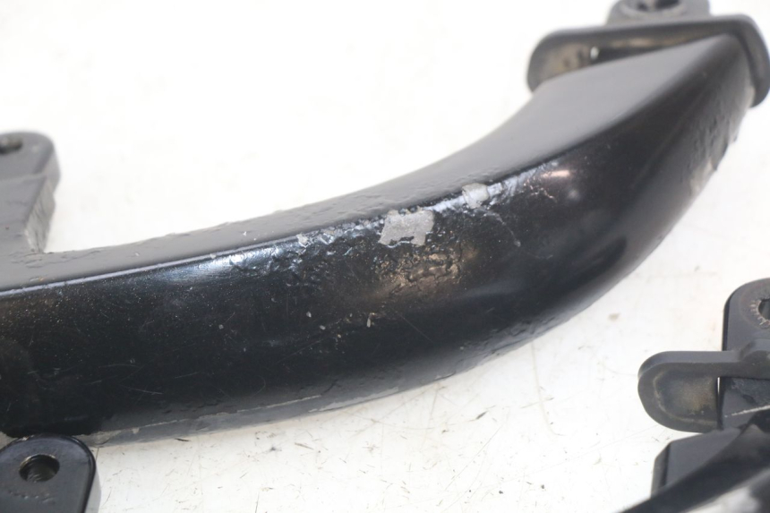 photo de MANIGLIA POSTERIORE YAMAHA X-MAX XMAX 250 (2006 - 2009) - Altra angolazione