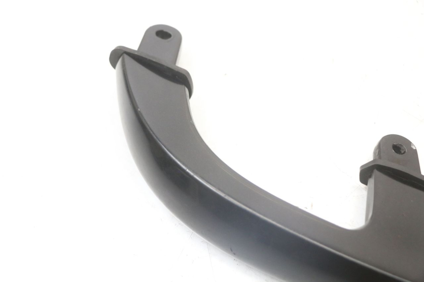 photo de MANIGLIA POSTERIORE YAMAHA X-MAX XMAX 250 (2006 - 2009) - Dettagli dei punti di fissaggio