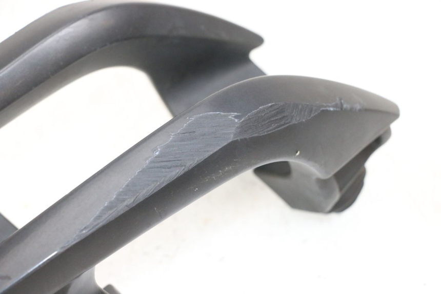 photo de MANIGLIA POSTERIORE YAMAHA X-MAX XMAX 125 (2010 - 2013) - Dettagli dei punti di fissaggio