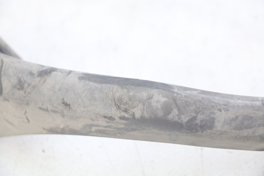 photo de MANIGLIA POSTERIORE PIAGGIO X8 125 (2004 - 2007) - Dettagli dei punti di fissaggio