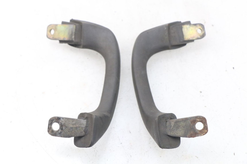 photo de MANIGLIA POSTERIORE YAMAHA XJN XJ N DIVERSION 600 (1994 - 1997) - Zoom sullo stato d'uso