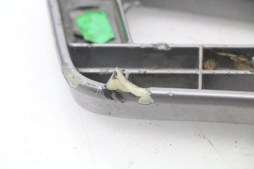 photo de MANIGLIA POSTERIORE HONDA XLV TRANSALP 650 (2005 - 2007) - Stato della superficie e materiale