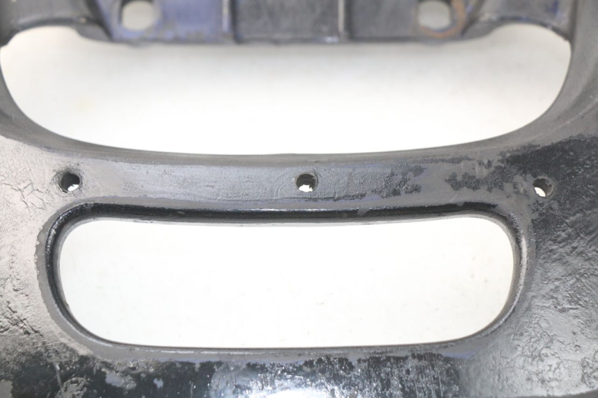 photo de MANIGLIA POSTERIORE YAMAHA YP MAJESTY 125 (1998 - 2001) - Dettagli dei punti di fissaggio