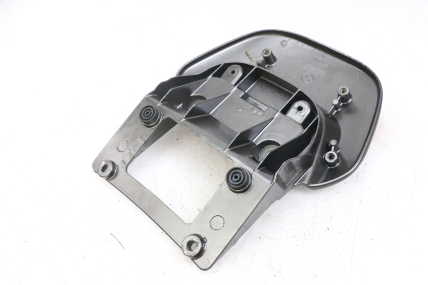 photo de MANIGLIA POSTERIORE YAMAHA YP MAJESTY 125 (2002 - 2006) - Zoom sullo stato d'uso