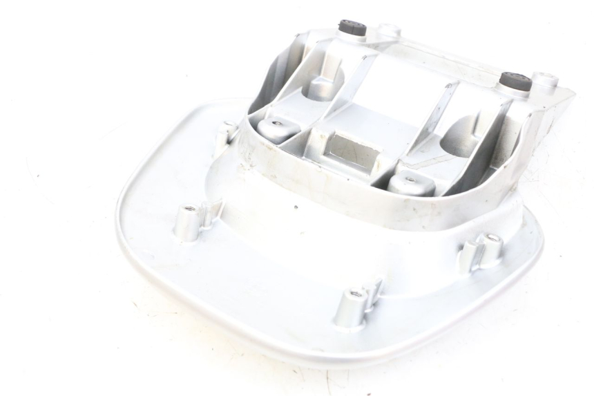 photo de MANIGLIA POSTERIORE YAMAHA YP MAJESTY 125 (2002 - 2006) - Altra vista dell'articolo