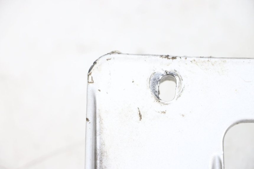 photo de MANIGLIA POSTERIORE YAMAHA YP MAJESTY 125 (2002 - 2006) - Altra angolazione